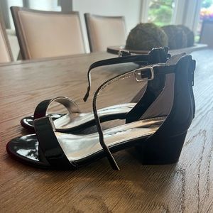 Nina Hidi black patent dress shoe